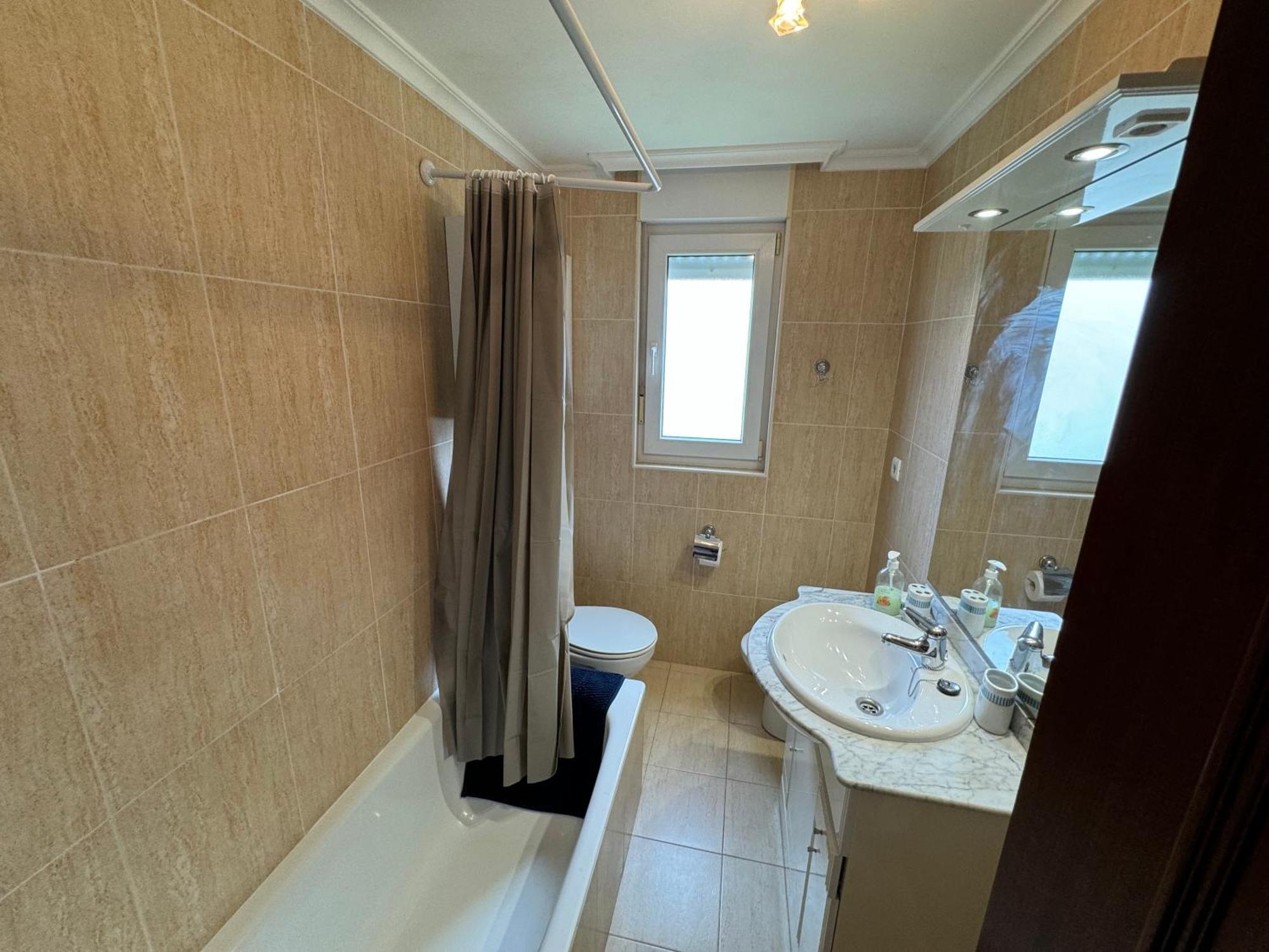 Garaje Y Piscina Comunitaria! Lejlighed Suances Eksteriør billede