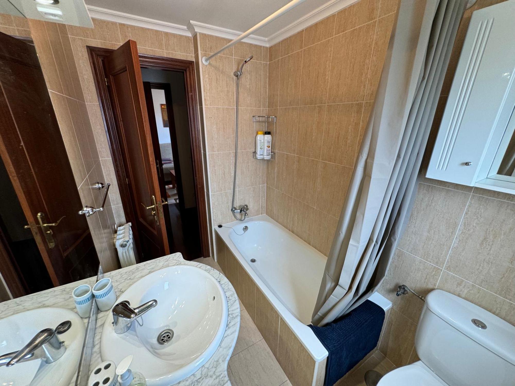 Garaje Y Piscina Comunitaria! Lejlighed Suances Eksteriør billede